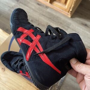 ASICS Exo wrestling shoes from Japan.